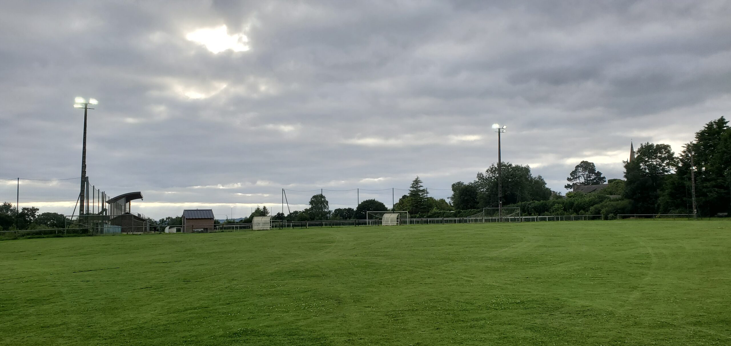 Stade de foot de la commune de Lanrivoaré E7